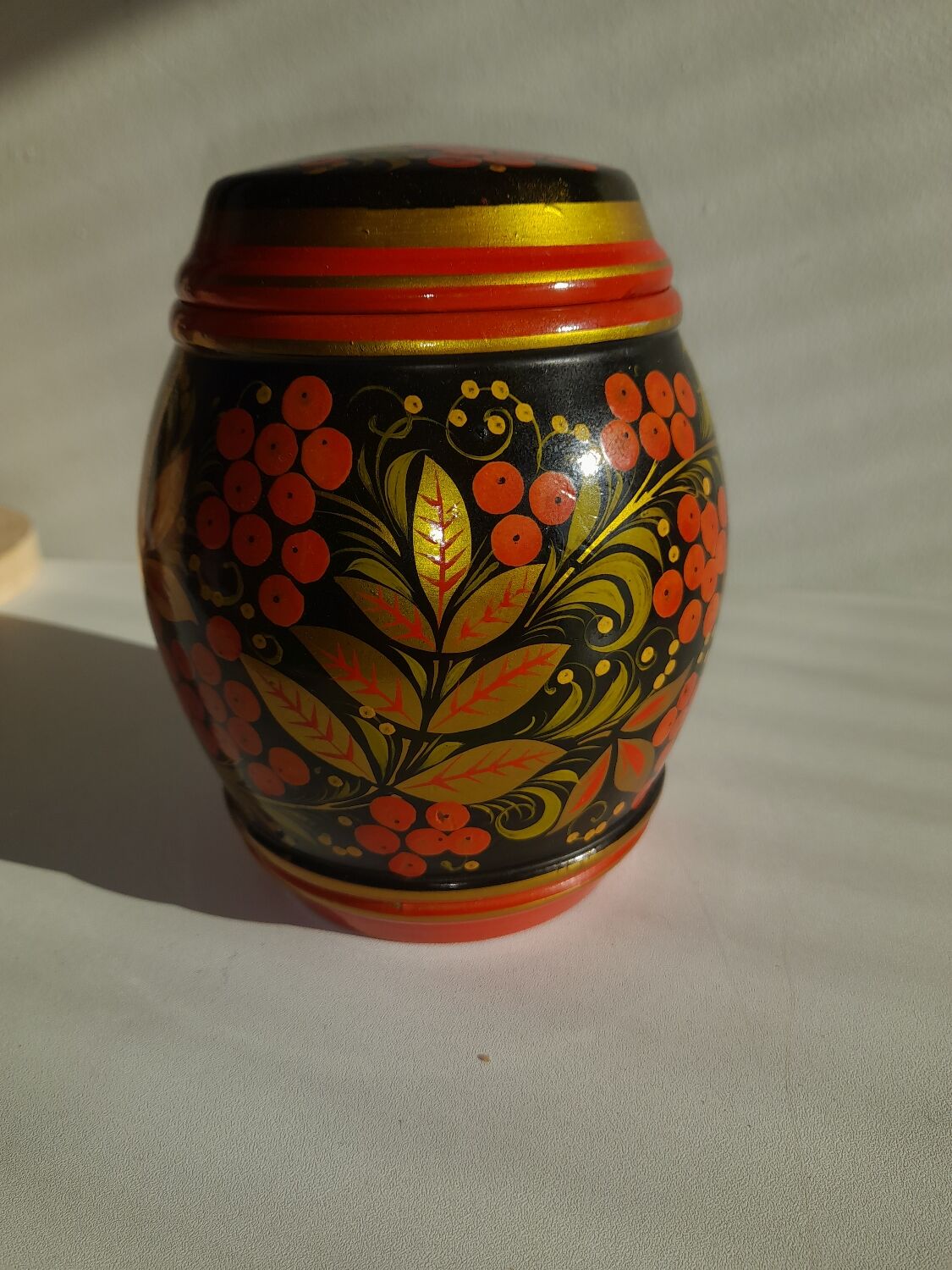 Russian khokhloma candy dish with lid