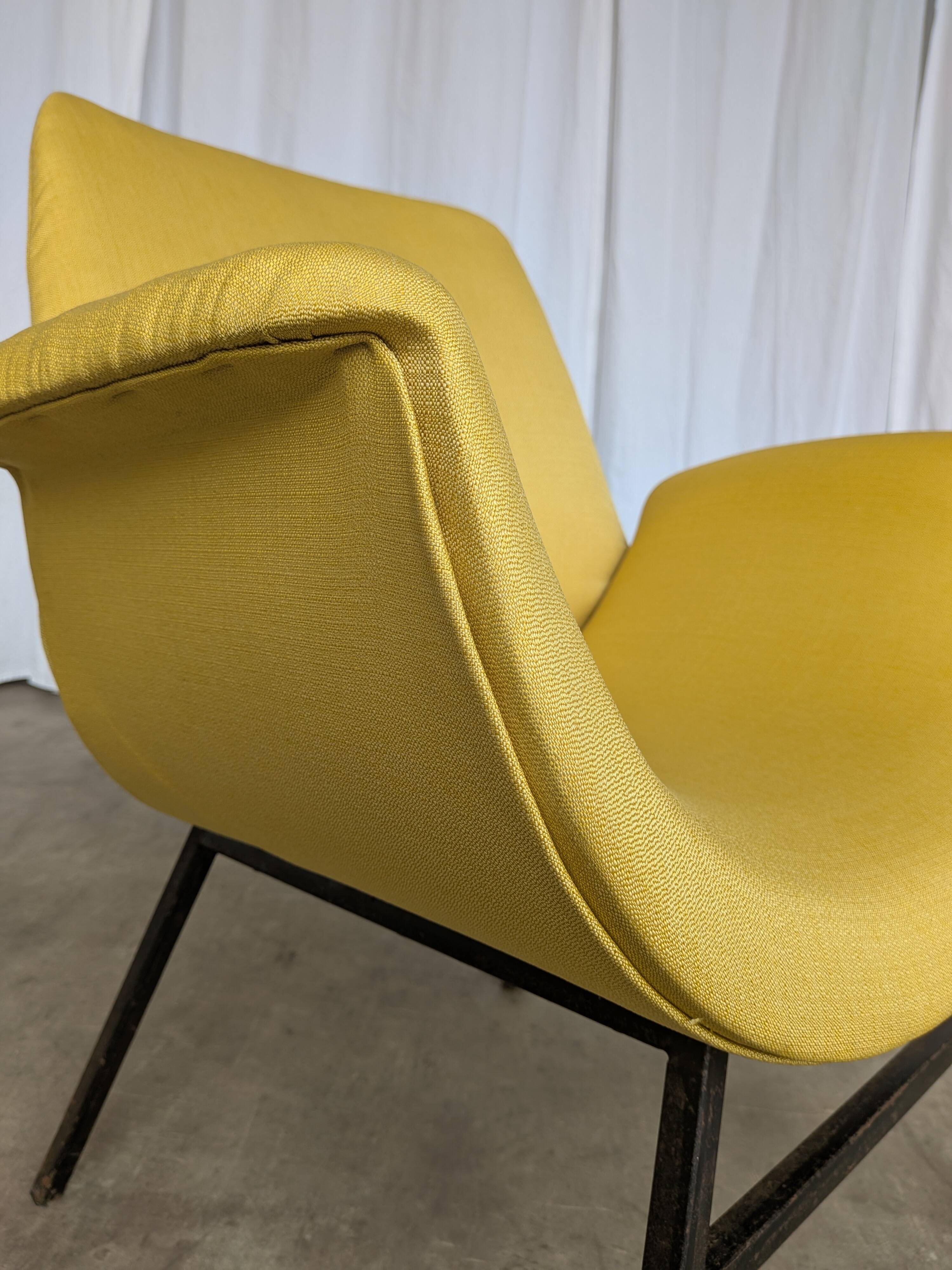 Vintage Mid-Century Modern Yellow Fabric Armchair - Alvin Lustig Style