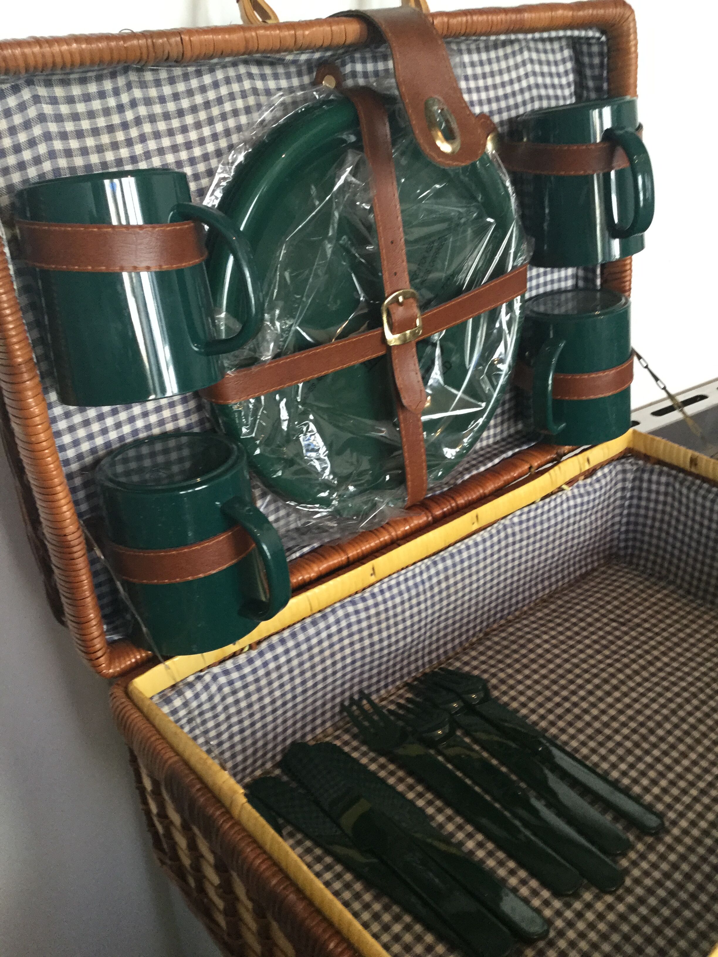 Vintage picnic basket