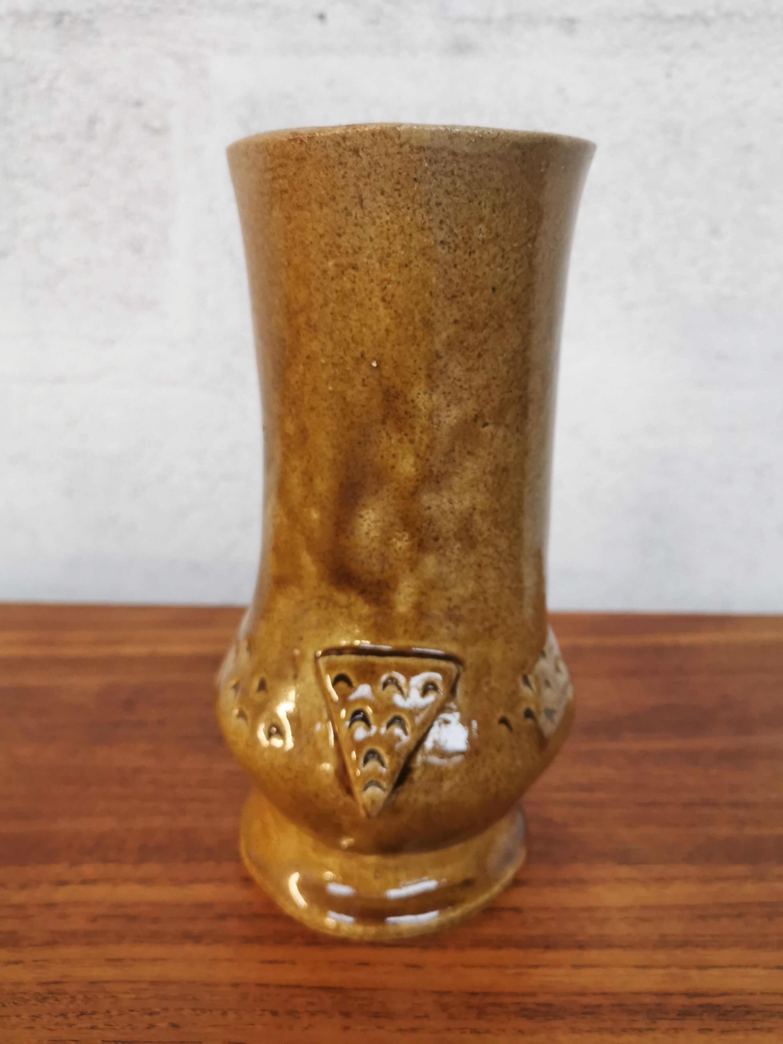 Zoomorphic 'owl' ceramic vase