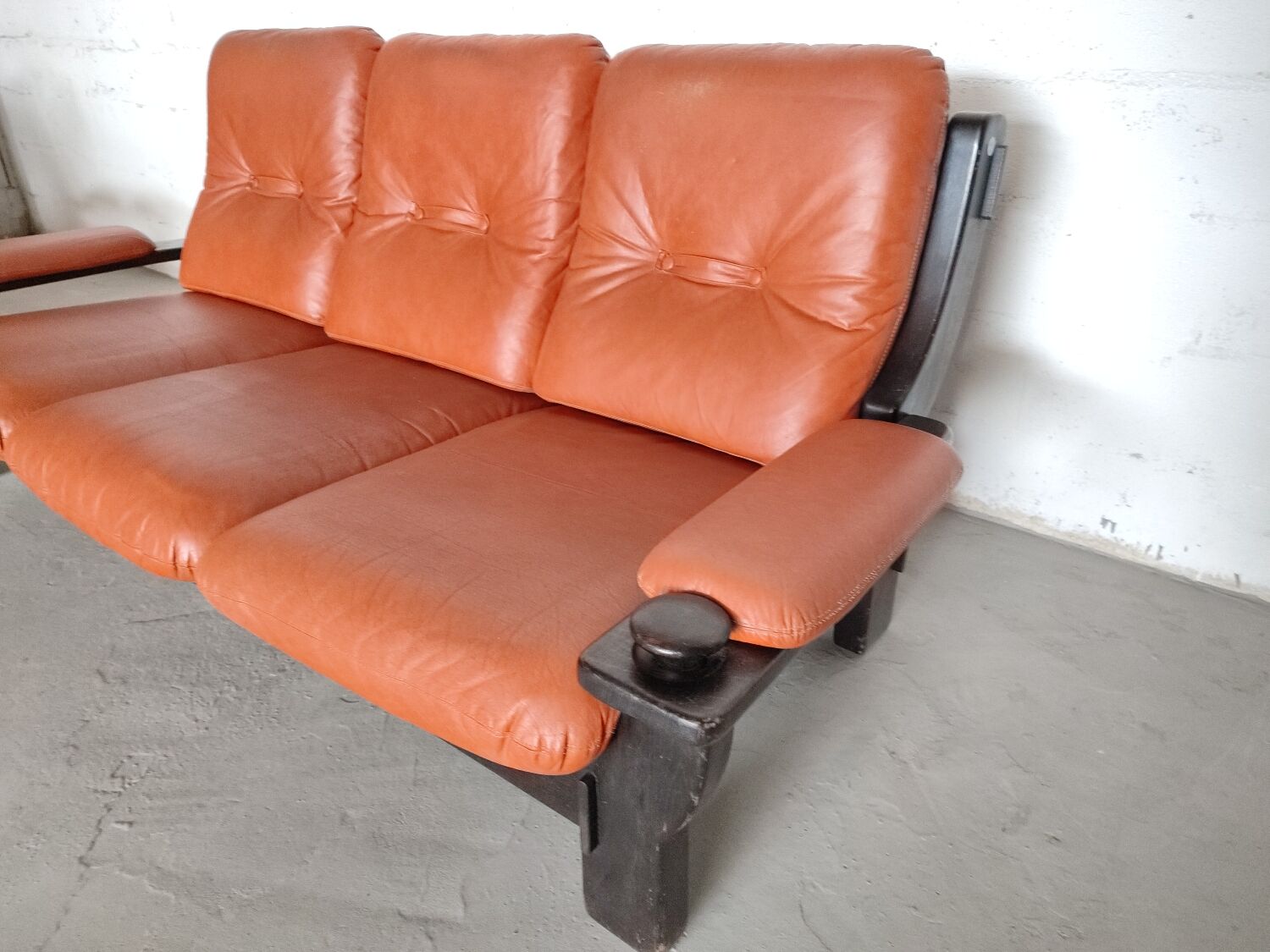 Brazilian brutalist leather sofa