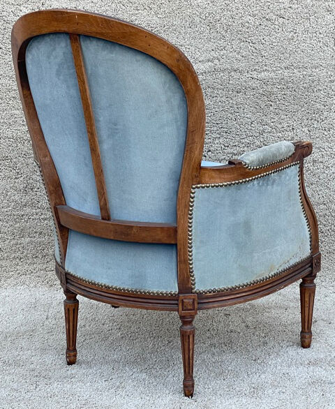 Fauteuil bergère de style Louis XVI