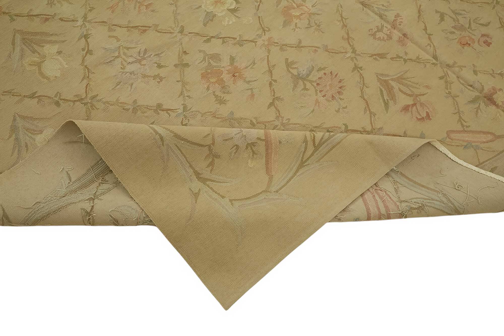 Handmade European Vintage Aubusson Kilim 272 cm x 360 cm