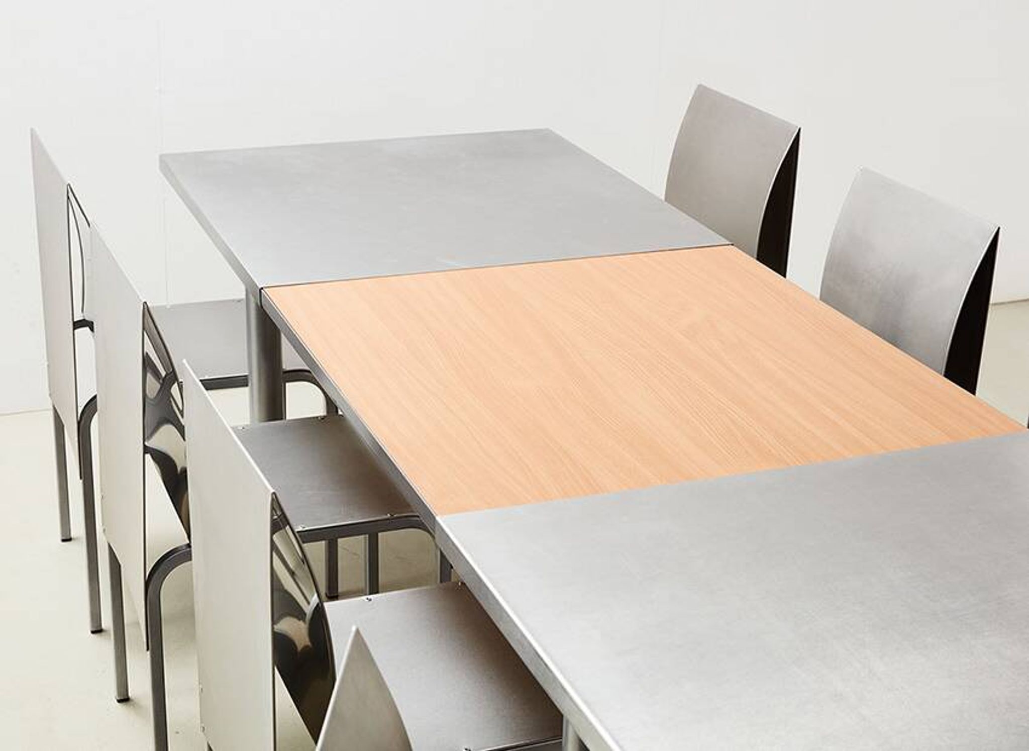 Postmodern Dining Set in Aluminum and Steel Belgium 1980s/90s