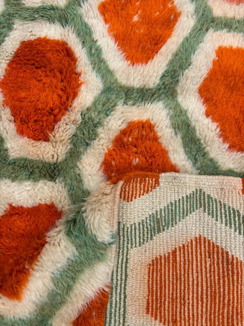 Vintage Moroccan Berber rug Beni M'rirt retro decoration
