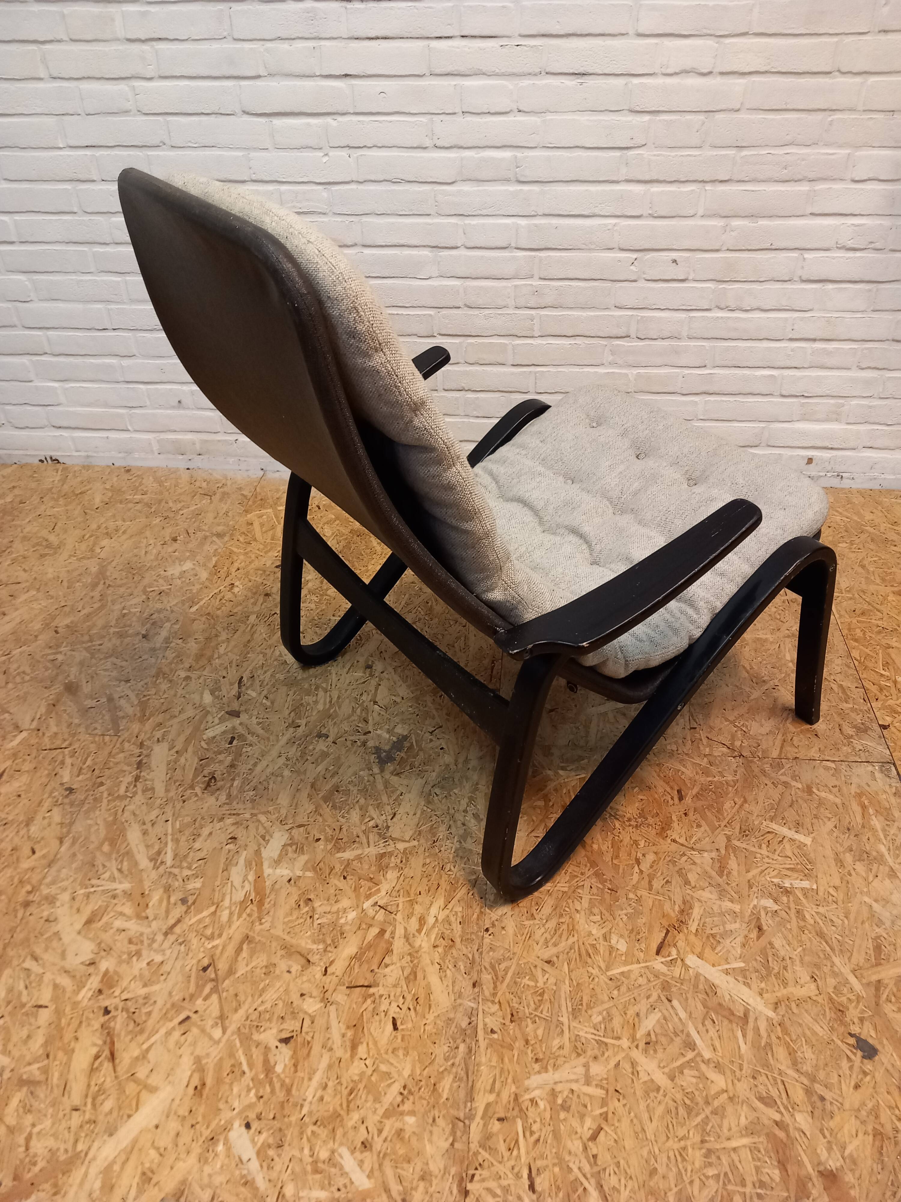 Dux Sam Larsson armchair