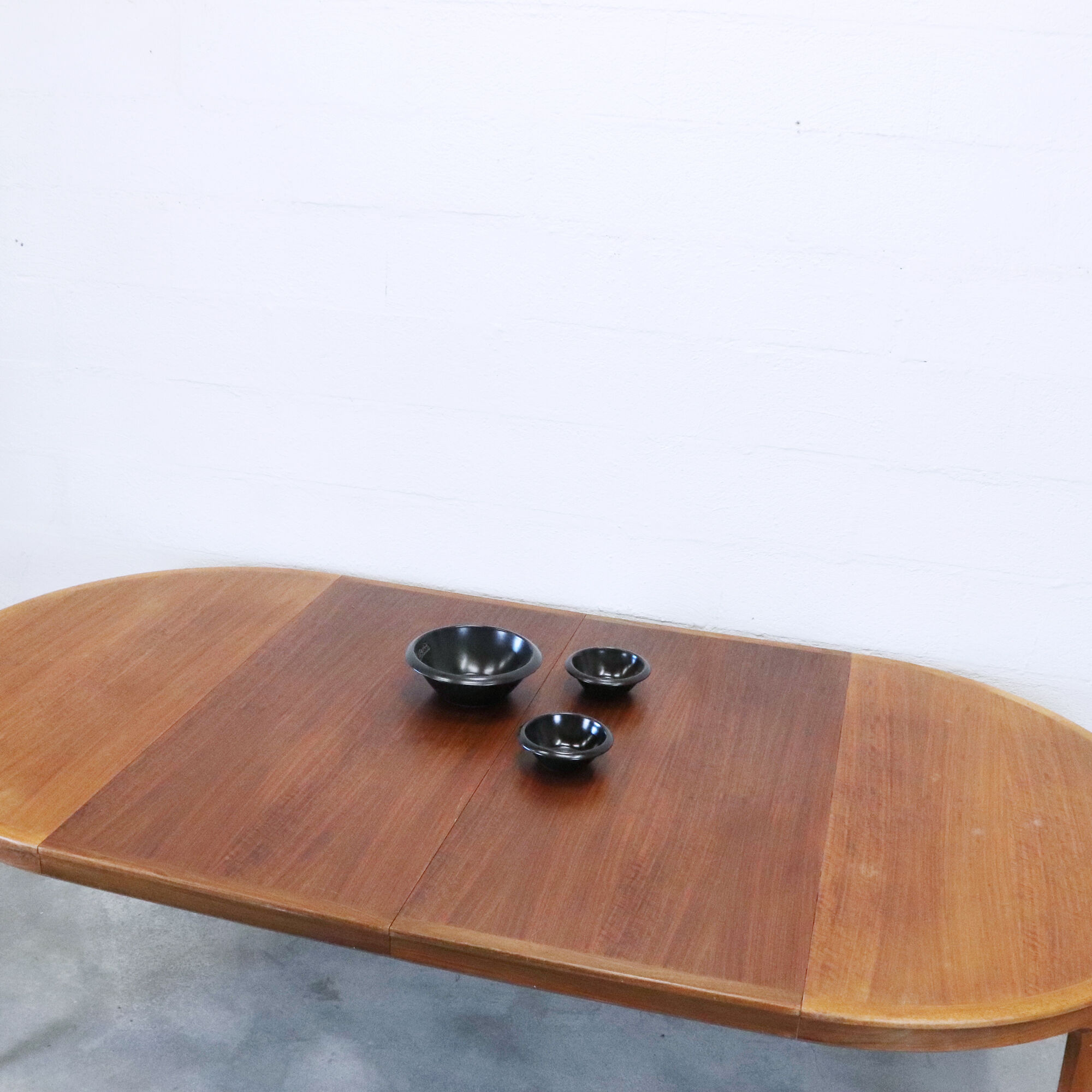 Walnut dining table, Bodafors, 1960