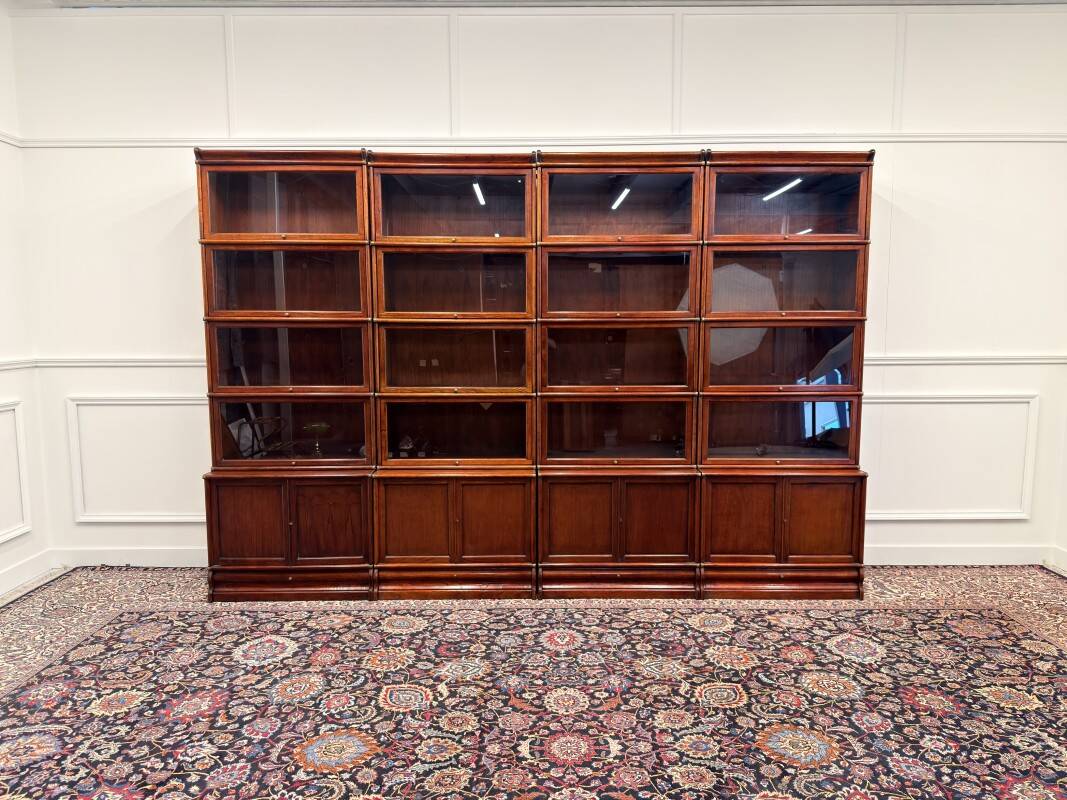 Set Original English Globe Wernicke Bookcase