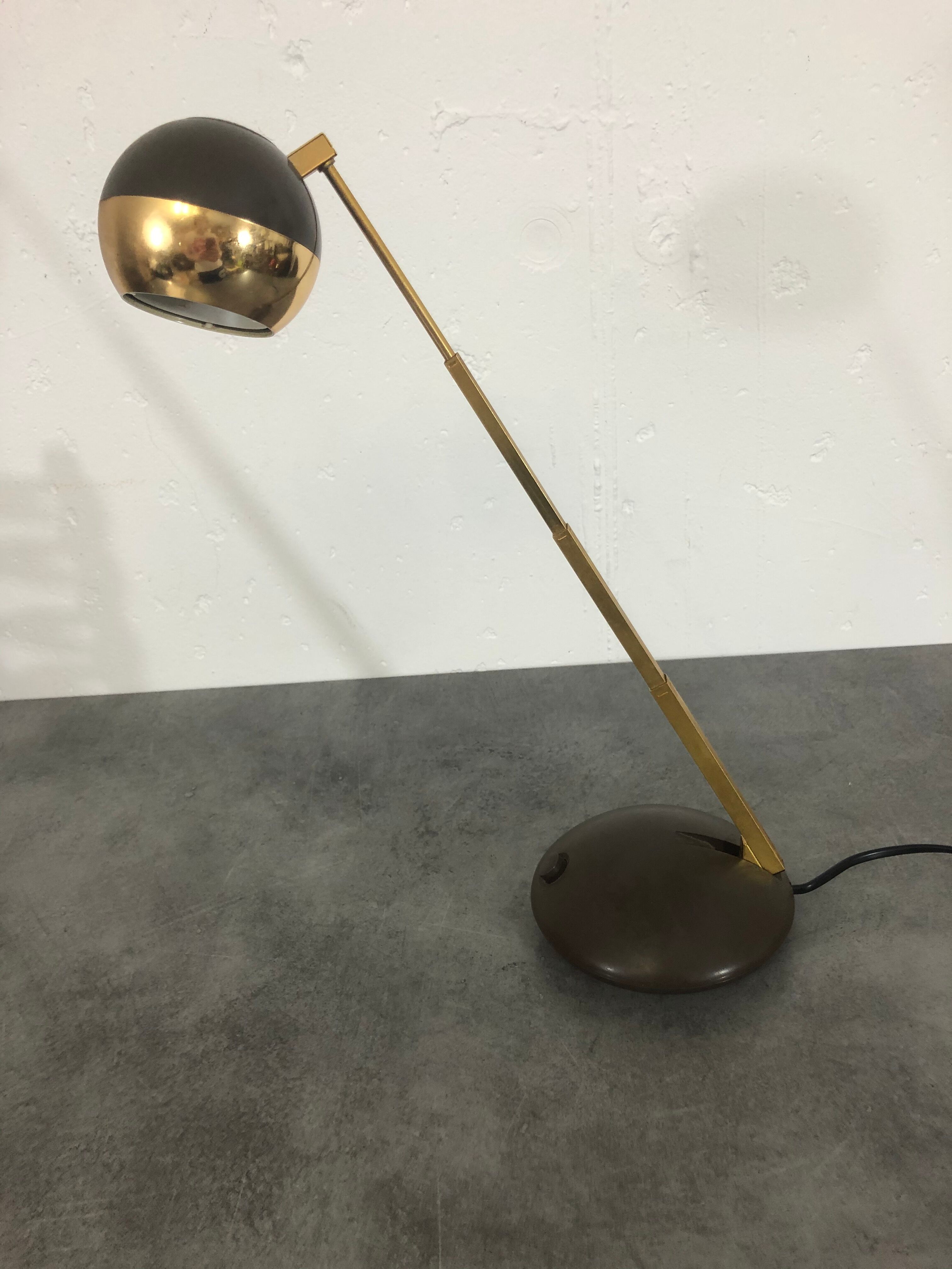 Telescopic Eyeball Lamp