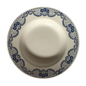 V.F Paris deep plate
