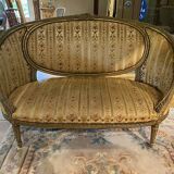 Canapé corbeille de style Louis XVI, bois laqué gris/vert vers 1900