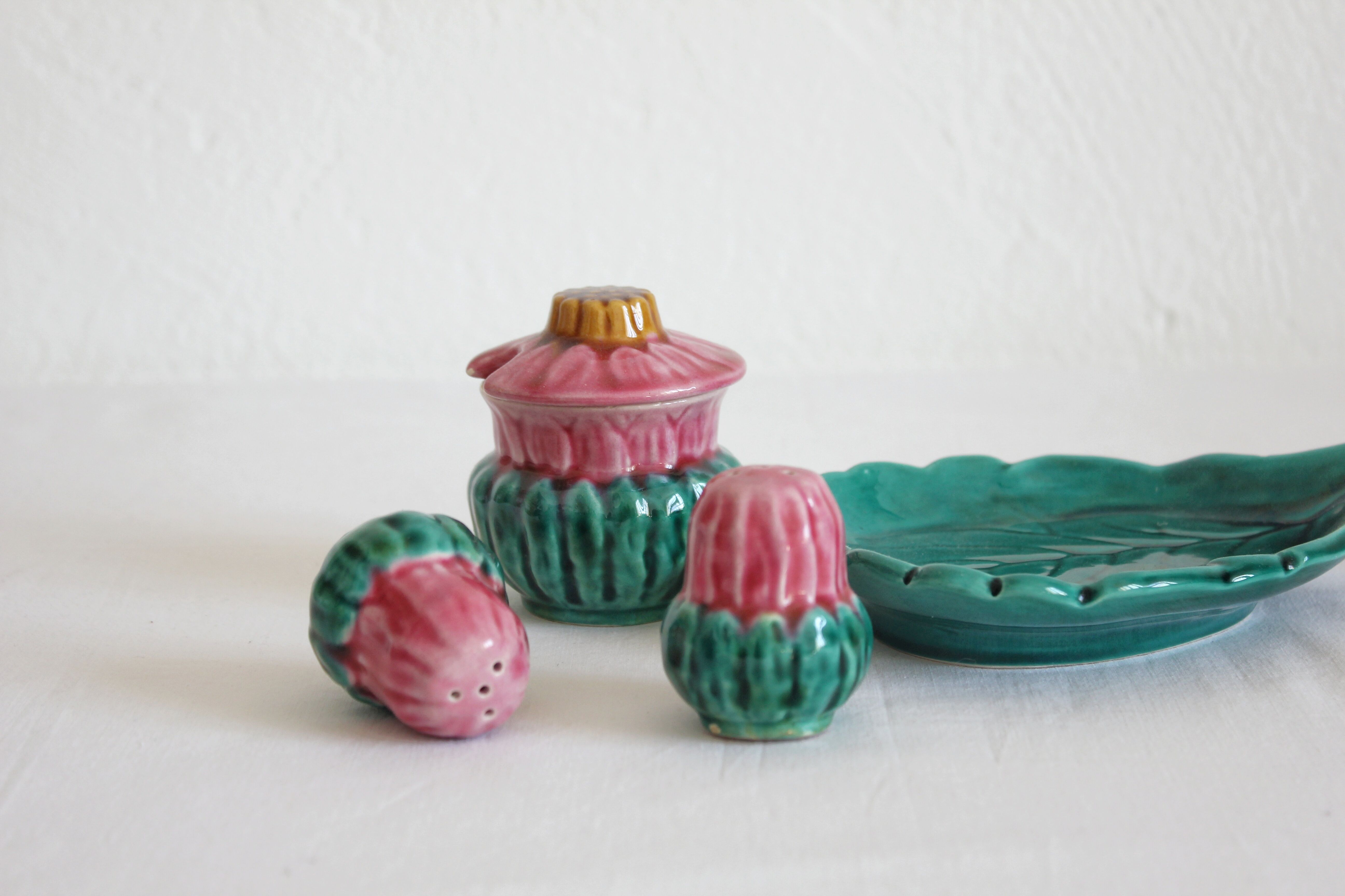 Set with salt, pepper and mustard condiments in vintage slurry