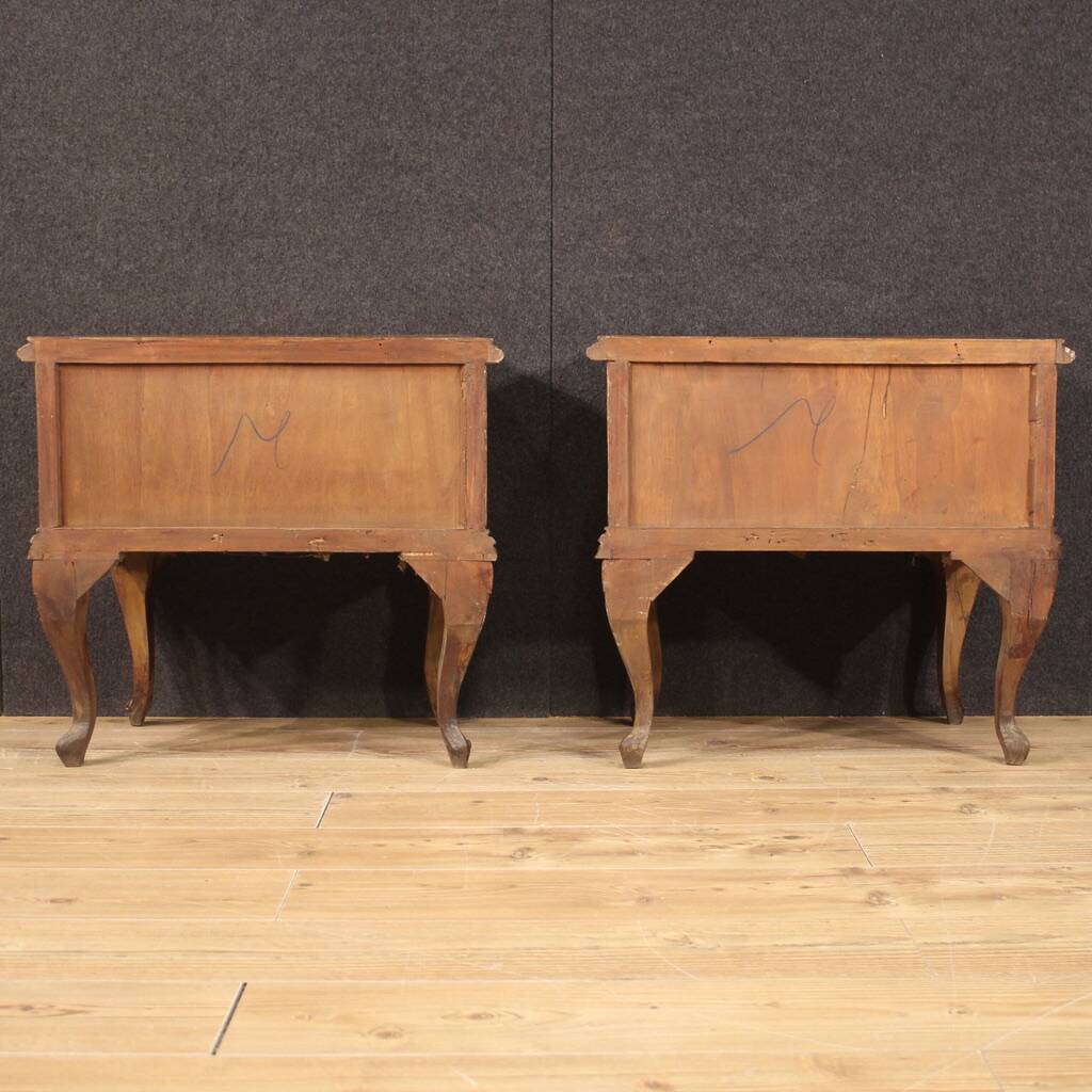 Paire de tables de chevet italiennes en bois des années 50
