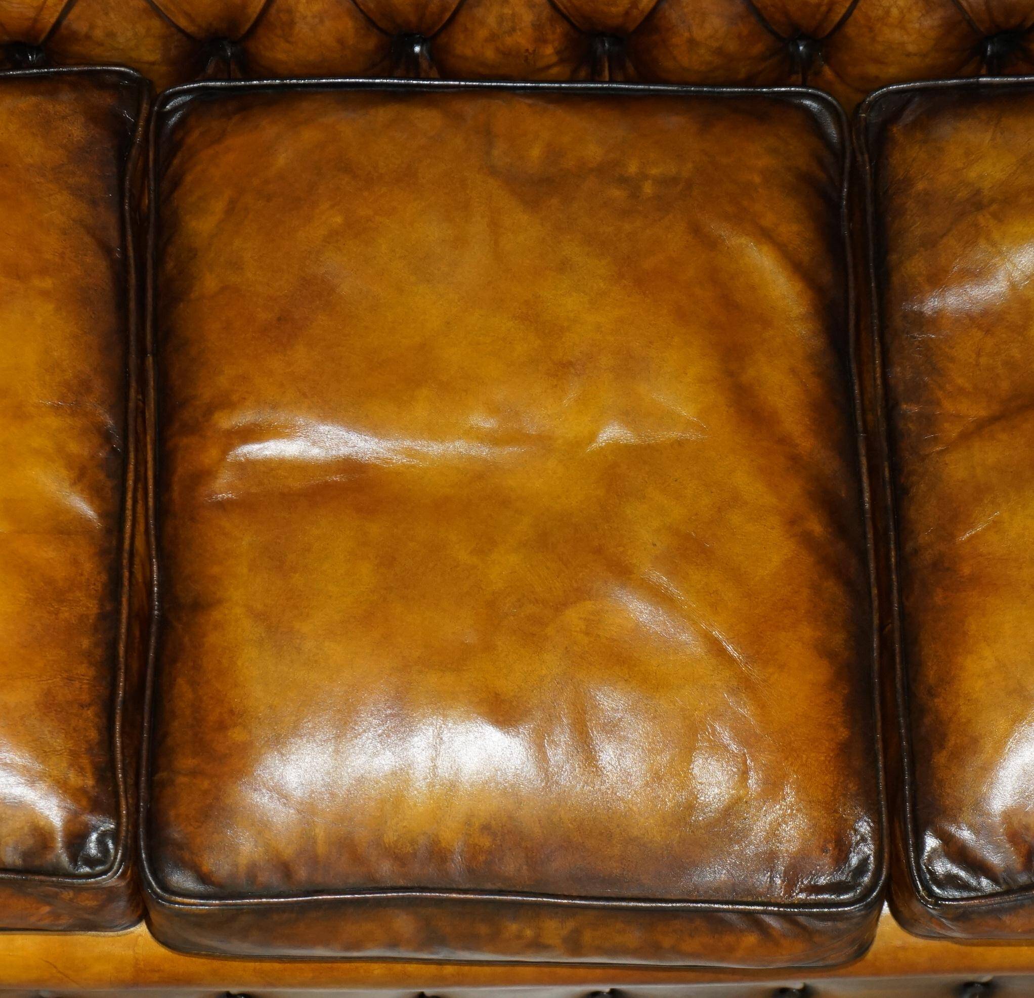 Canapé Chesterfield vintage cuir restauré