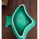 Plat Magdalithe en céramique en forme de poisson turquoise et doré des années 1950