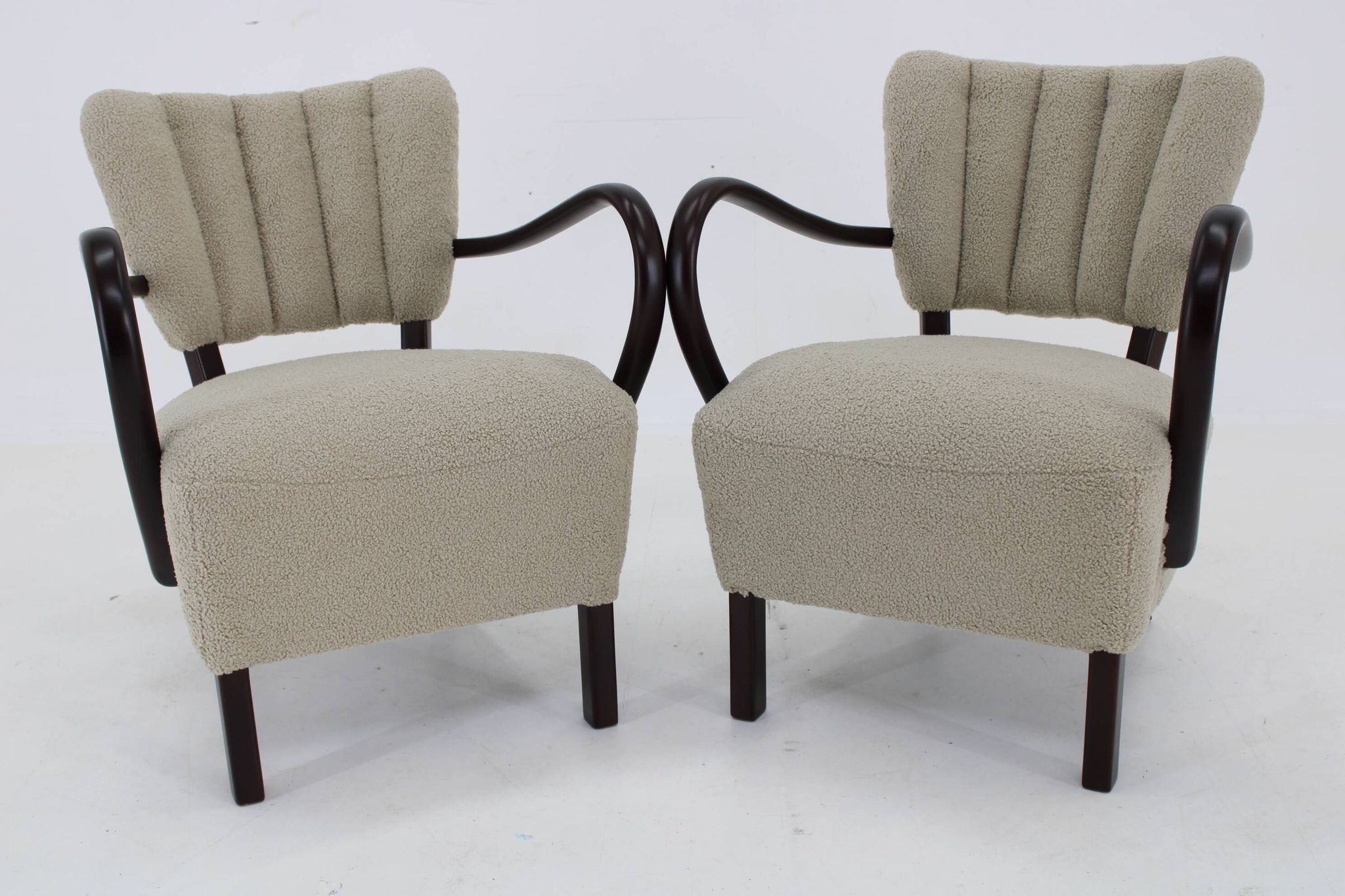 1930s Pair of Jindrich Halabala Art Deco H-237 Armchairs in Bouclé, Restored