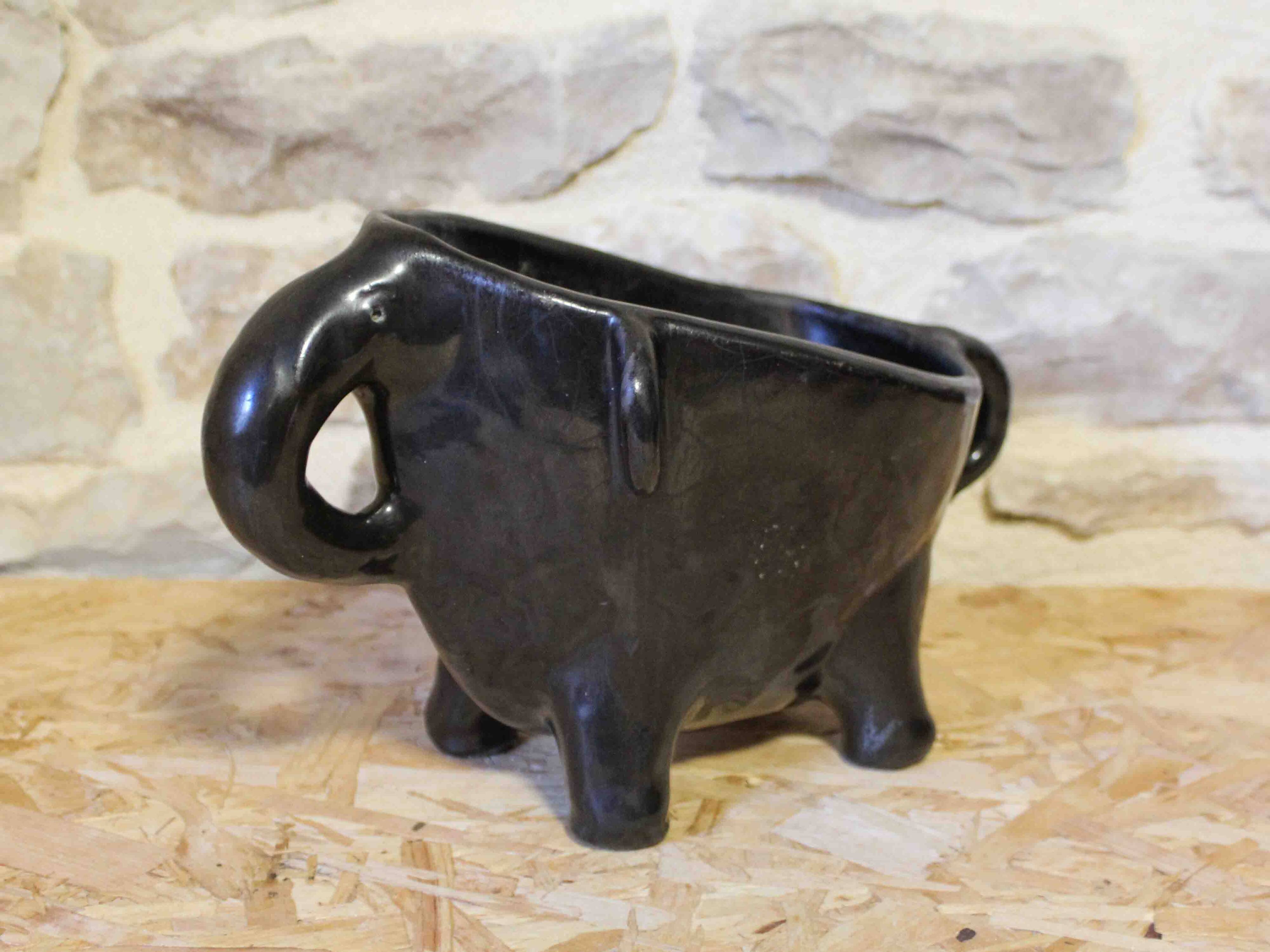 Accolay ceramic elephant bowl