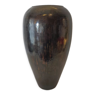 Vase en dinanderie d'Hervé Wahlen