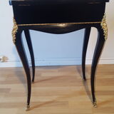 Table travailleuse Napoléon III stamped "TAHAN Paris"