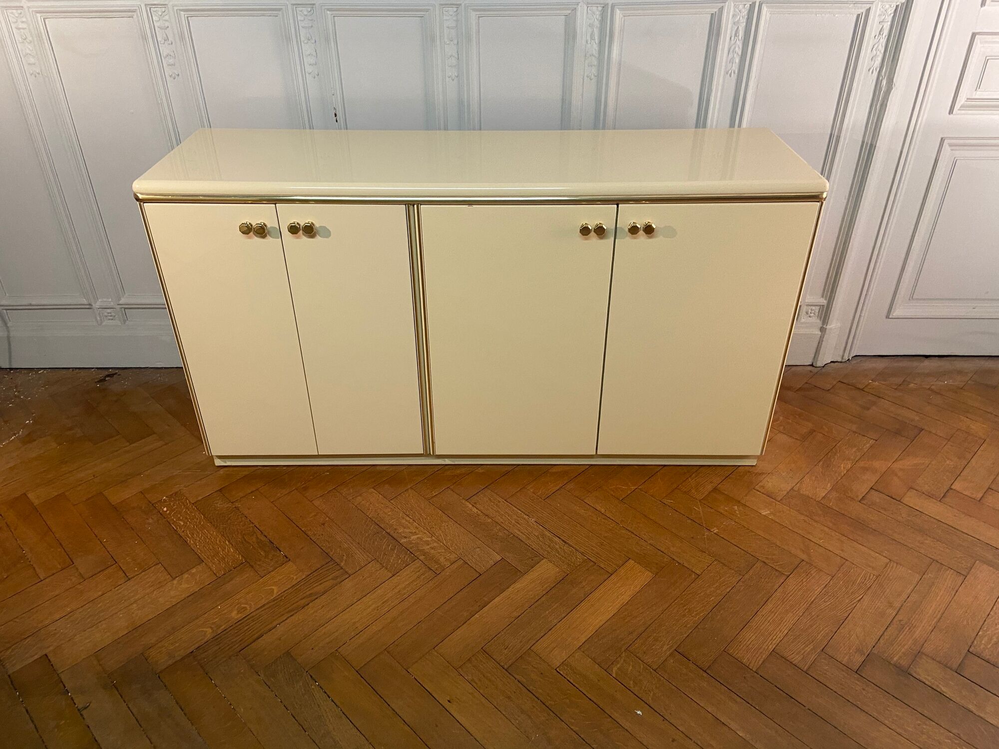 Ivory and brass wool buffet, 1970