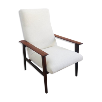 Scandinavian armchair with Lelièvre ecru buckle fabric