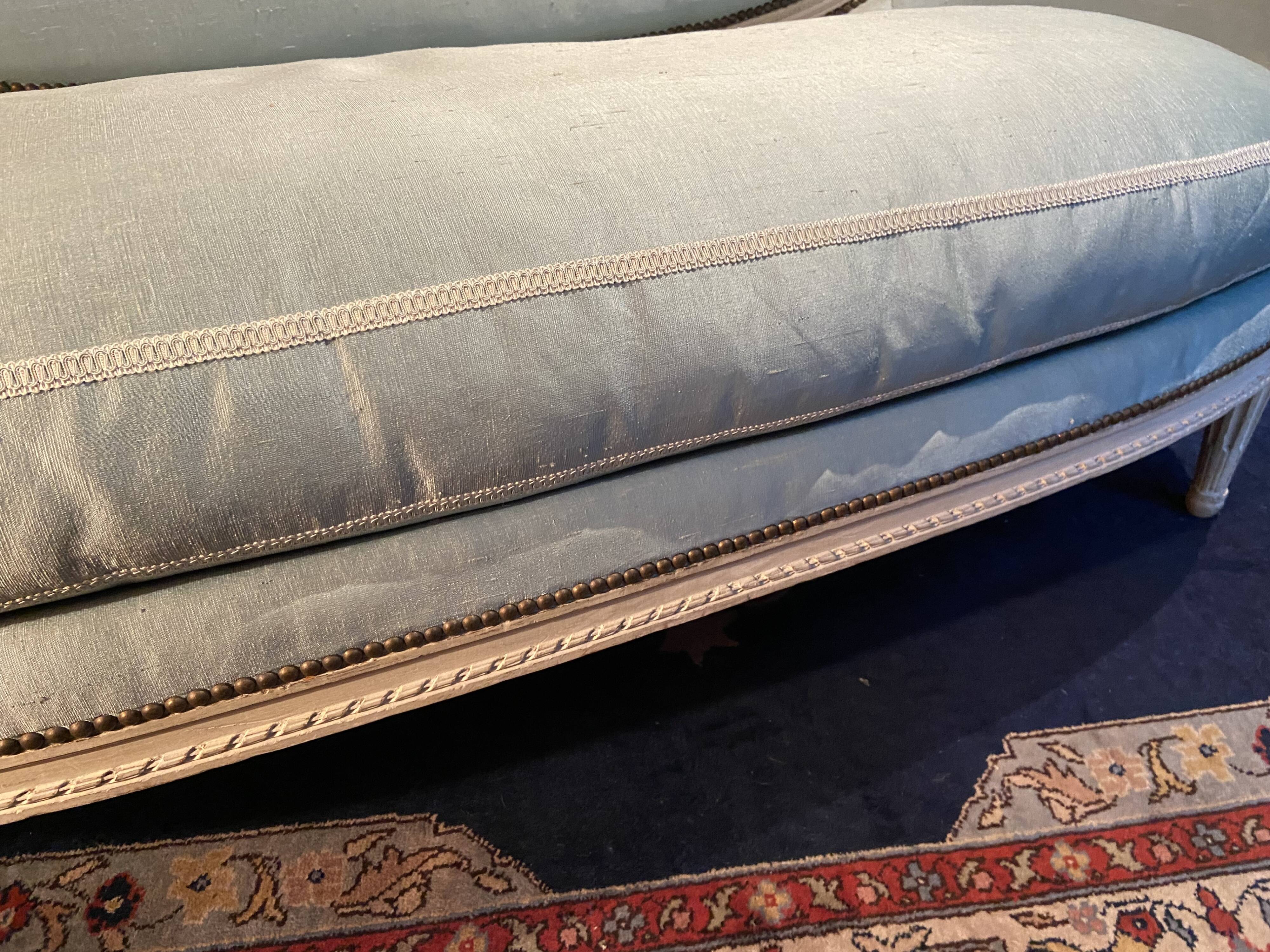 Louis XVI basket sofa from the 18th century