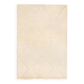 Beni ourain ecru Berber rug with diamond patterns 238 x 160 cm