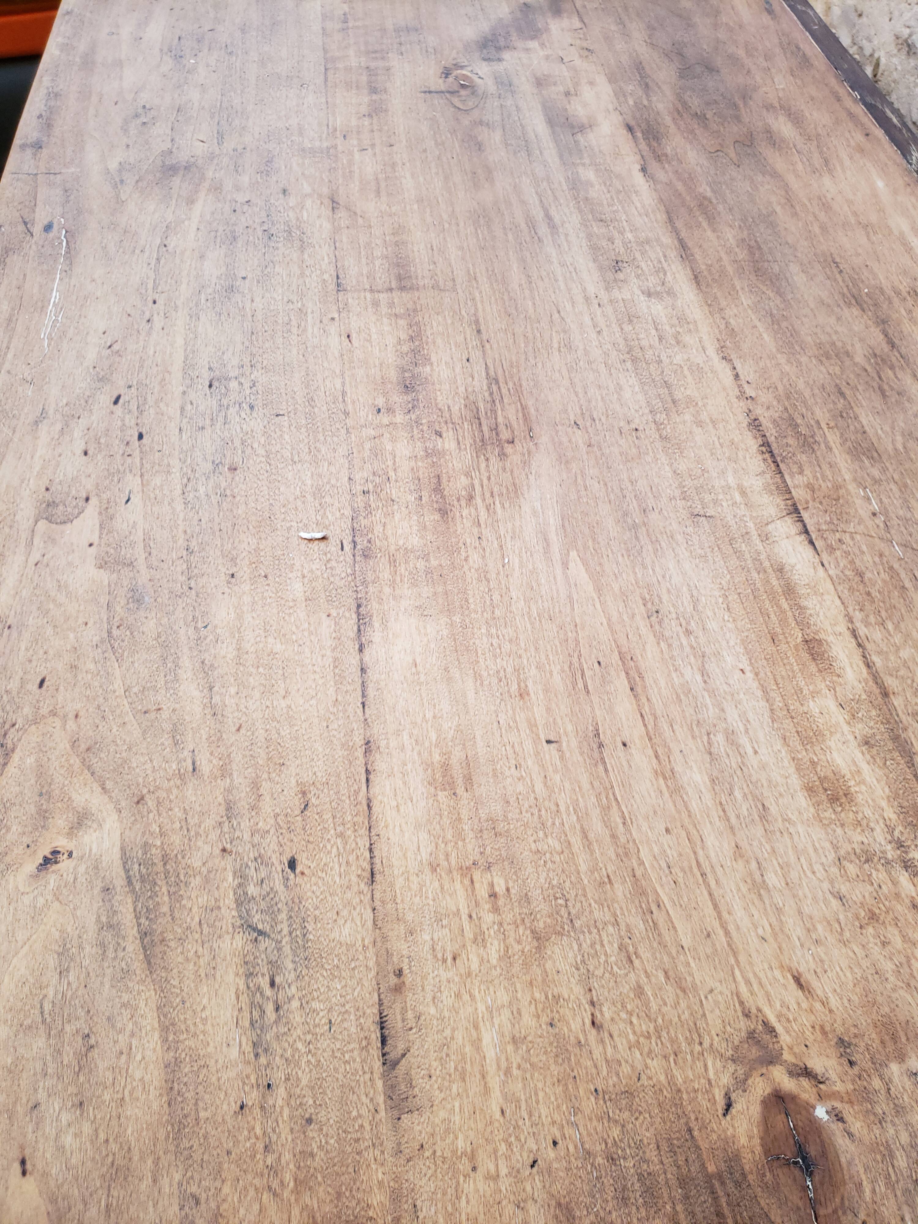 Lemon yellow country buffet