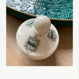 White opaline powder magazine