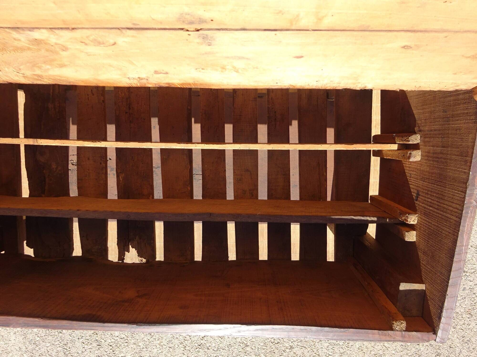 Antique coffre égouttoir en chêne massif
