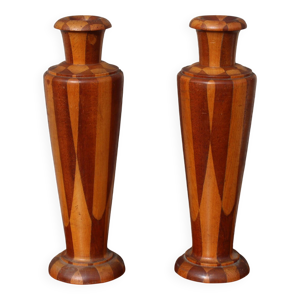 Paire de vases en bois