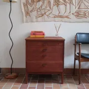 Ulferts chest of drawers from the 1960s with integrated handles.