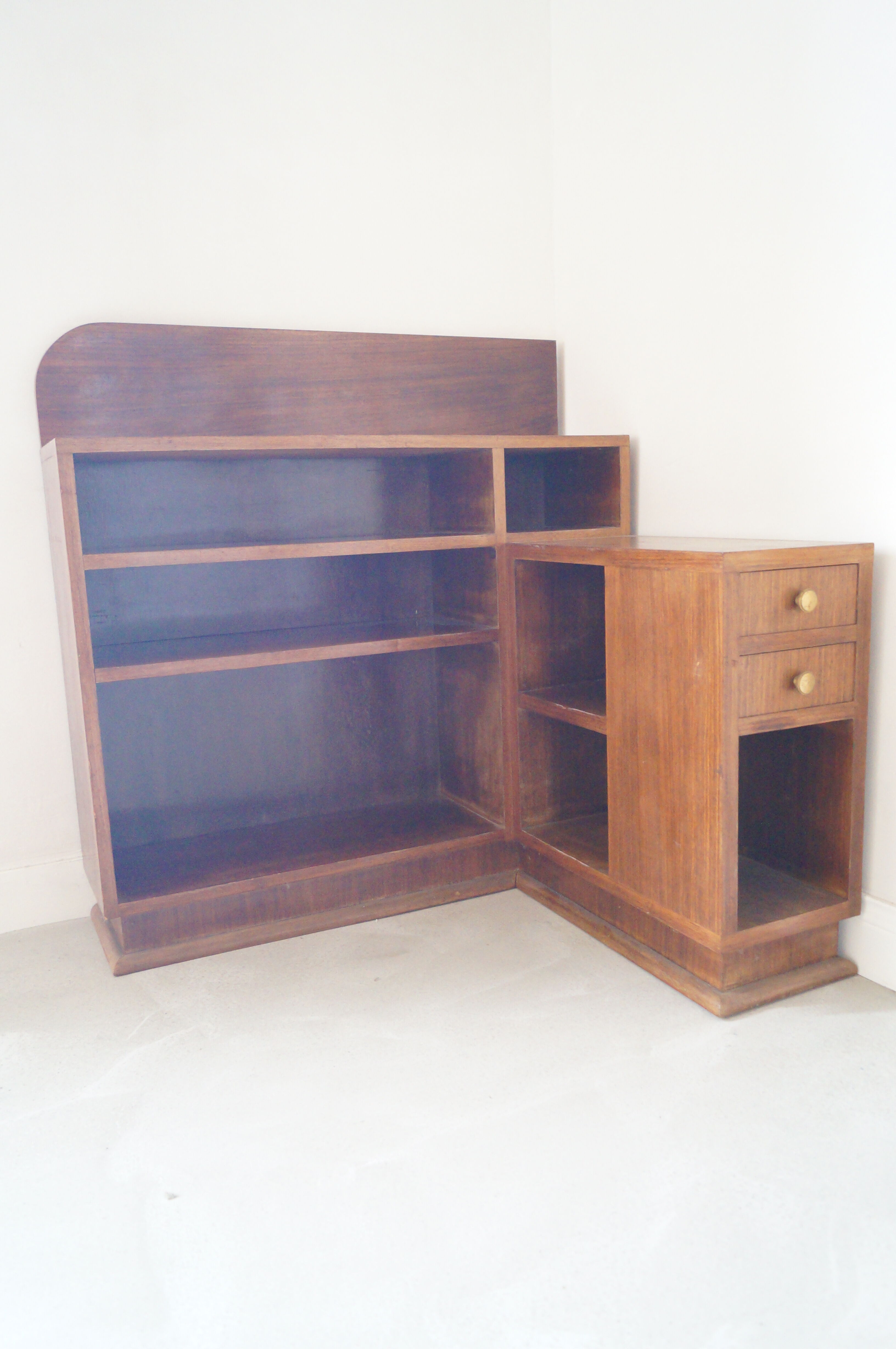 Art-Deco corner library 1930