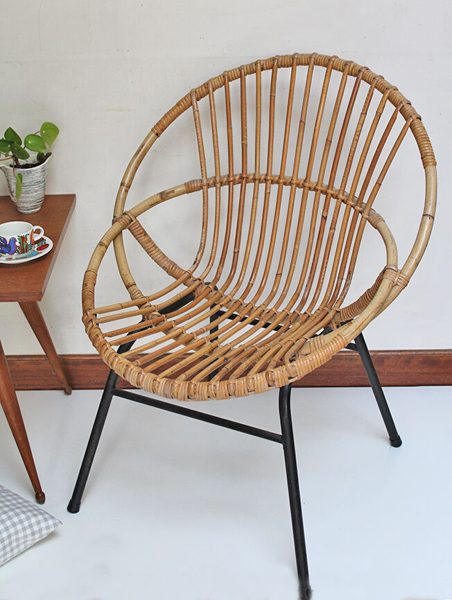 Rattan armchair feet metal