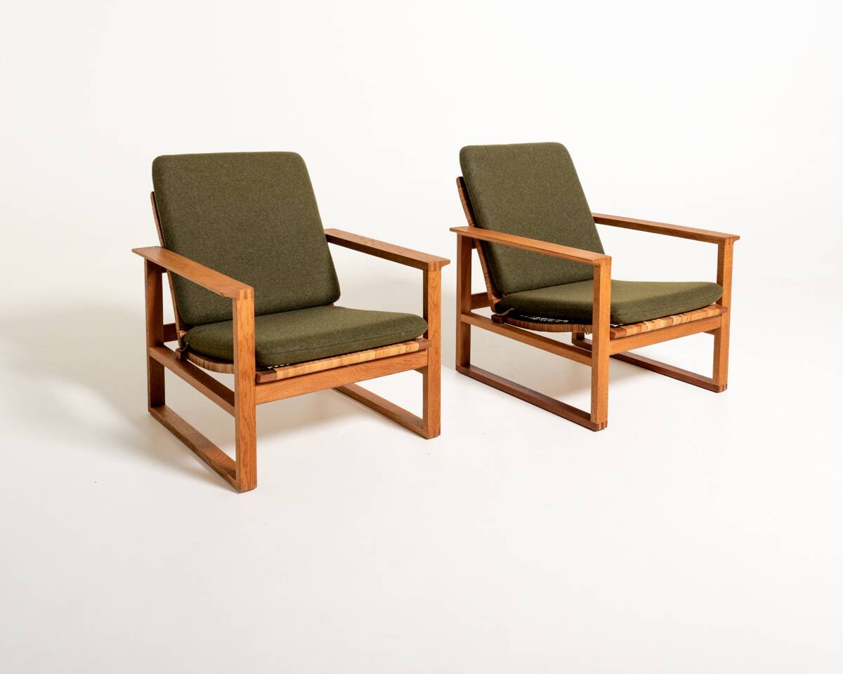 Pair of “Medestolen” armchairs by Børge Mogensen for Fredericia, 1956-57