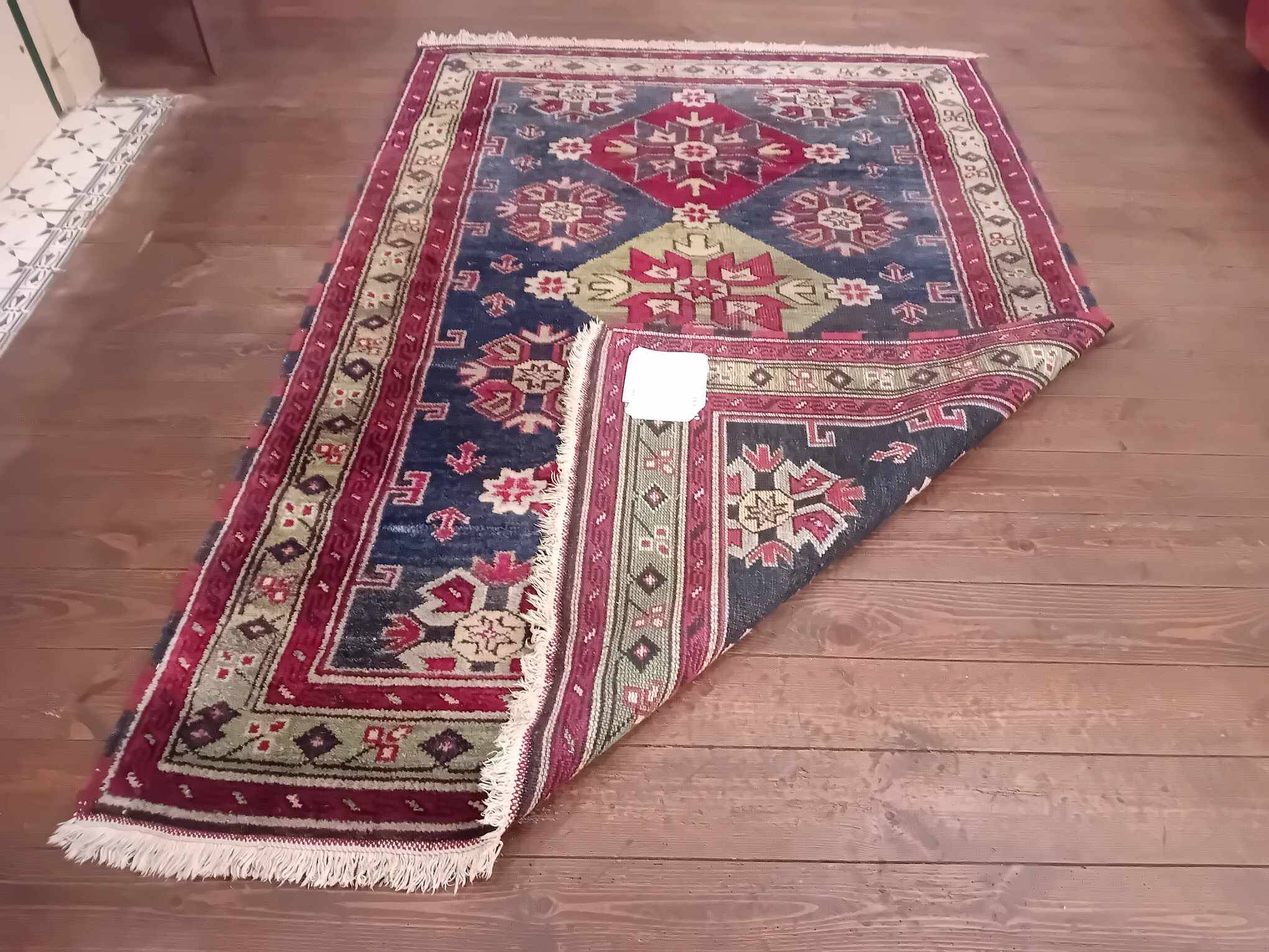 Handmade Indo-Caucasian rug 180x120cm