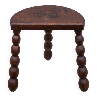 Tabouret tripode, tabouret bois pieds bobine , tabouret de traite, tabouret ancien