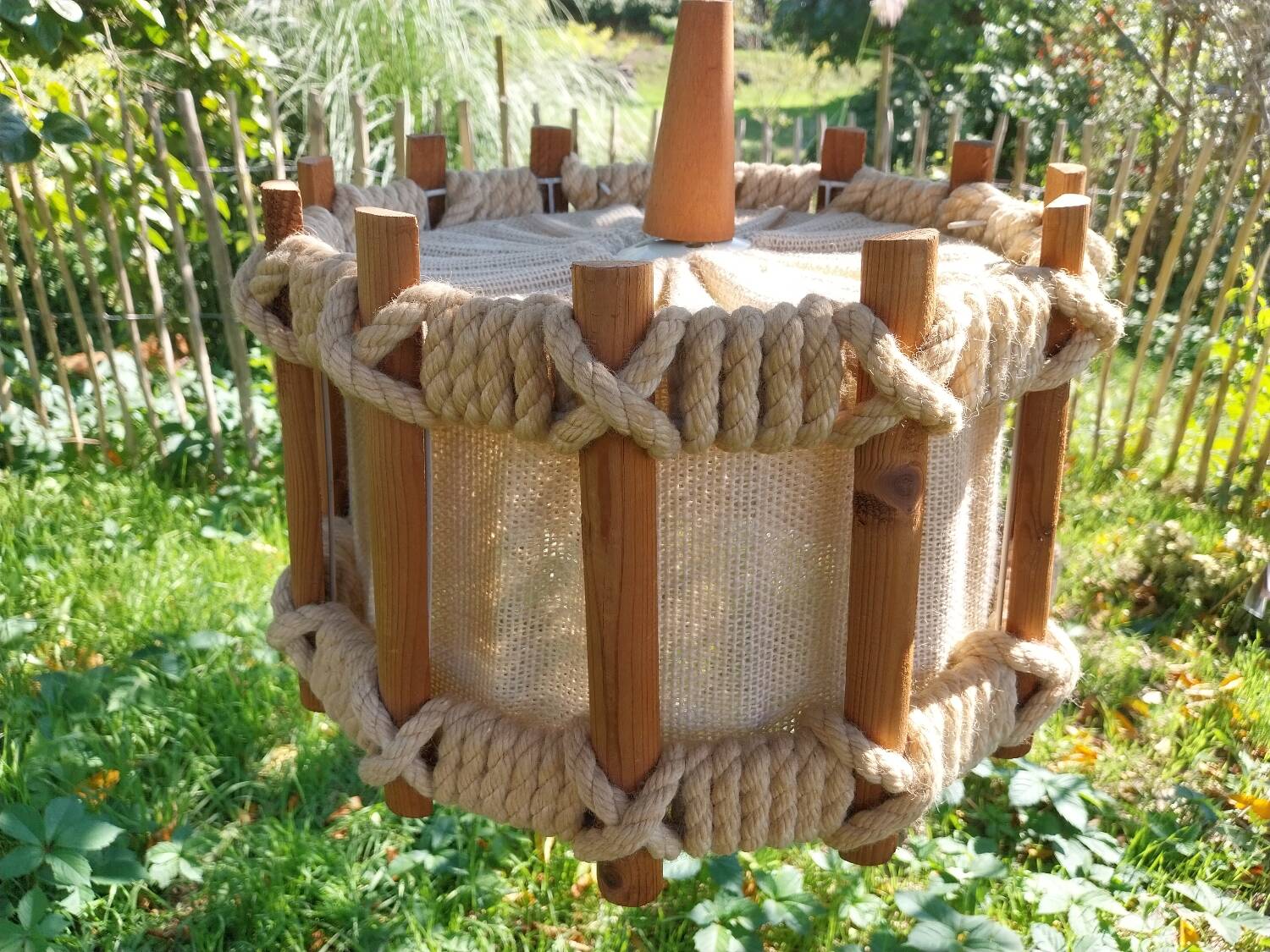 Wool and wood suspension