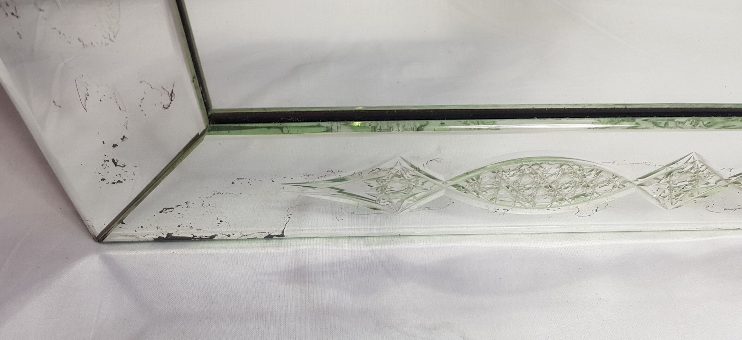Venetian mirror in cut glass 81x68 cm 1950s