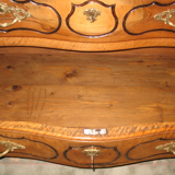 Crossbow in 18th century Walnut Louis XV Dresser