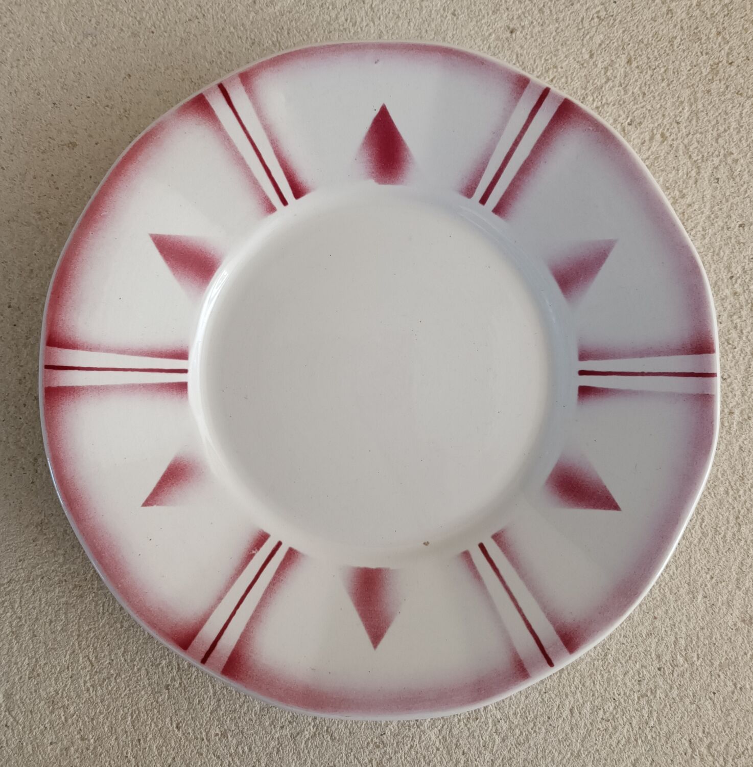 Digoin iron earth saucer