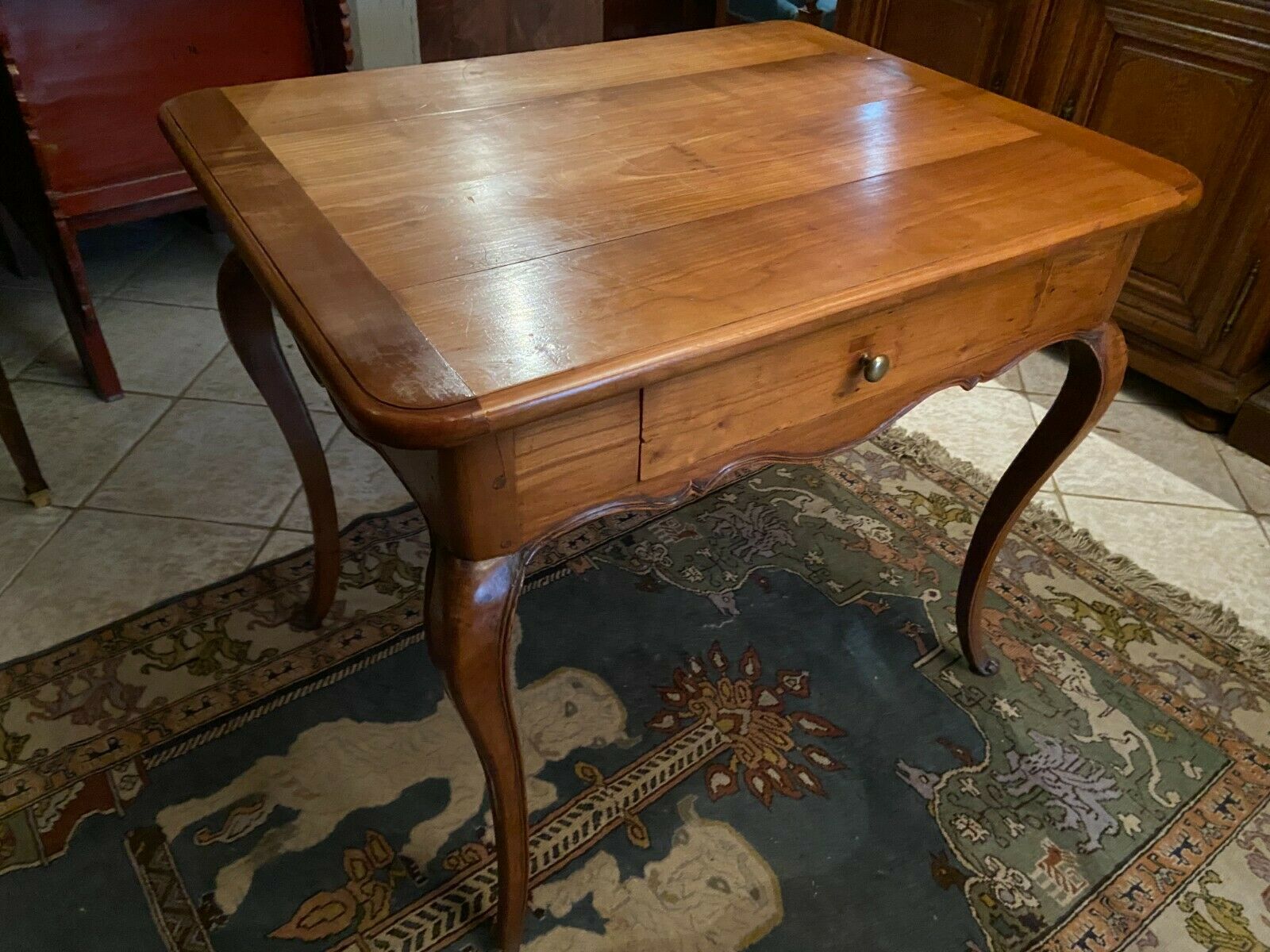 Desk game table and its solid blond cherry cap period EIGHTEENTH Louis XV