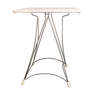 Table eiffel