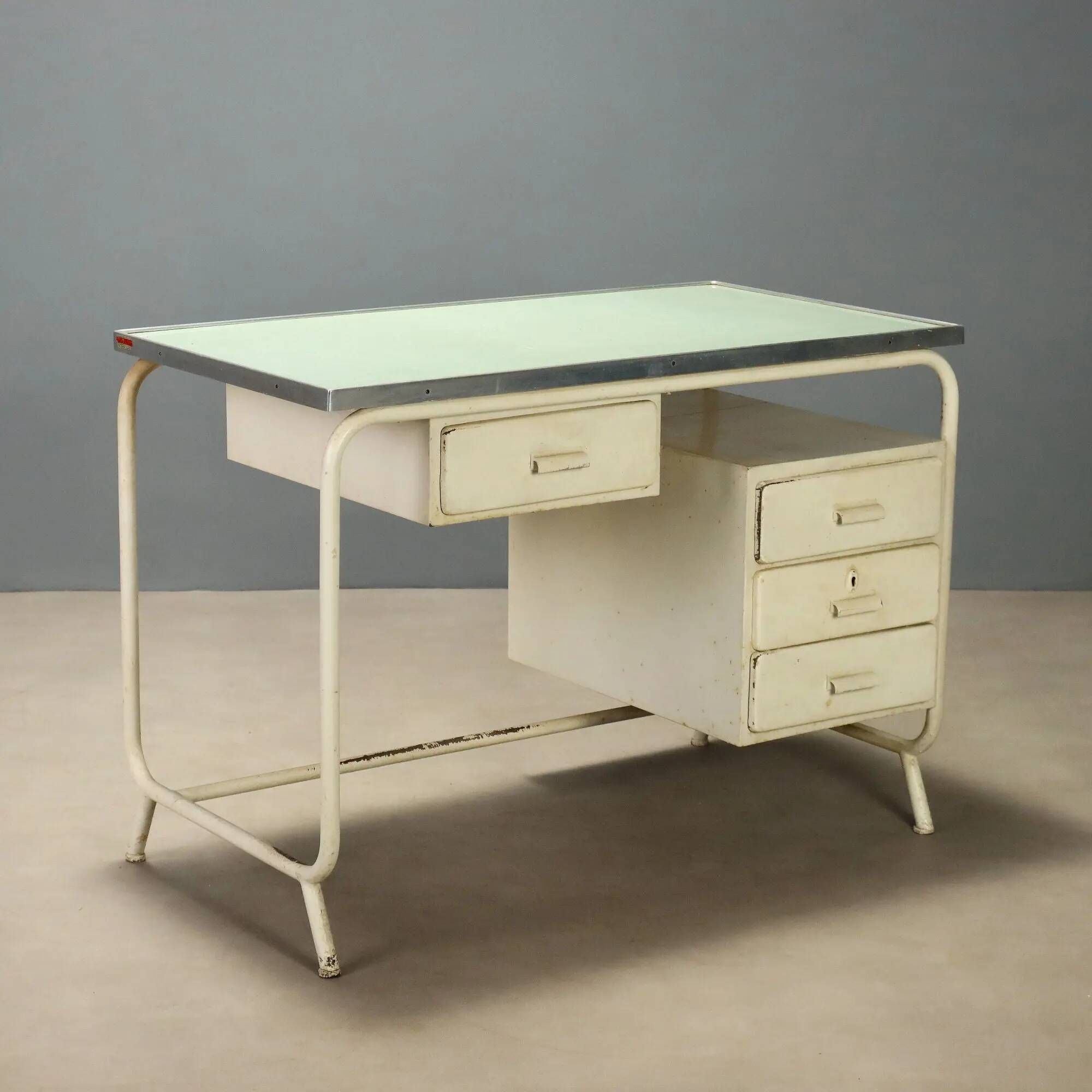Vintage writing desk in enamelled and laminated metal, design, Italy, 1960s