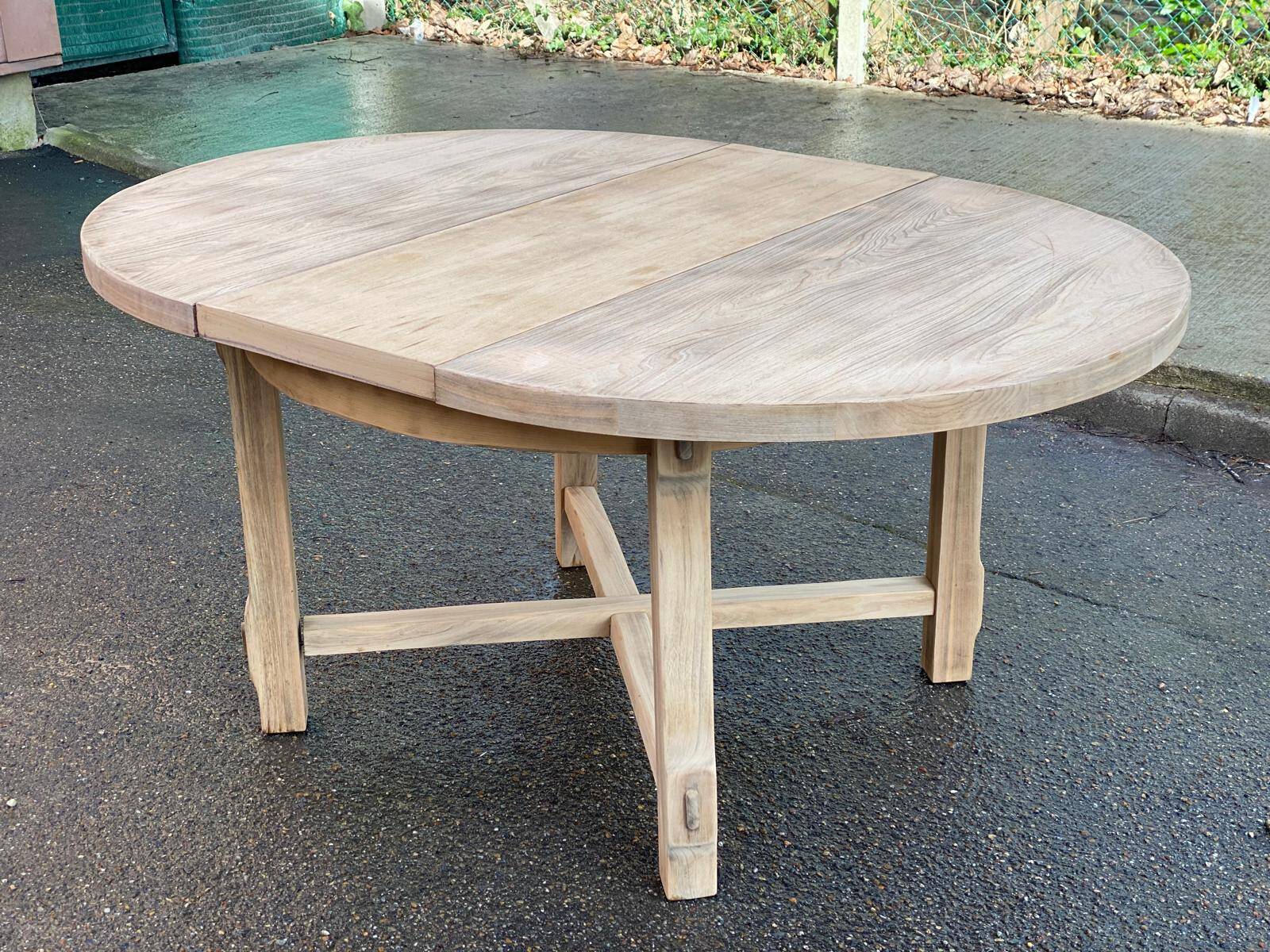 Table à manger de ferme ronde et extensible rénovée en chêne brut 160cm