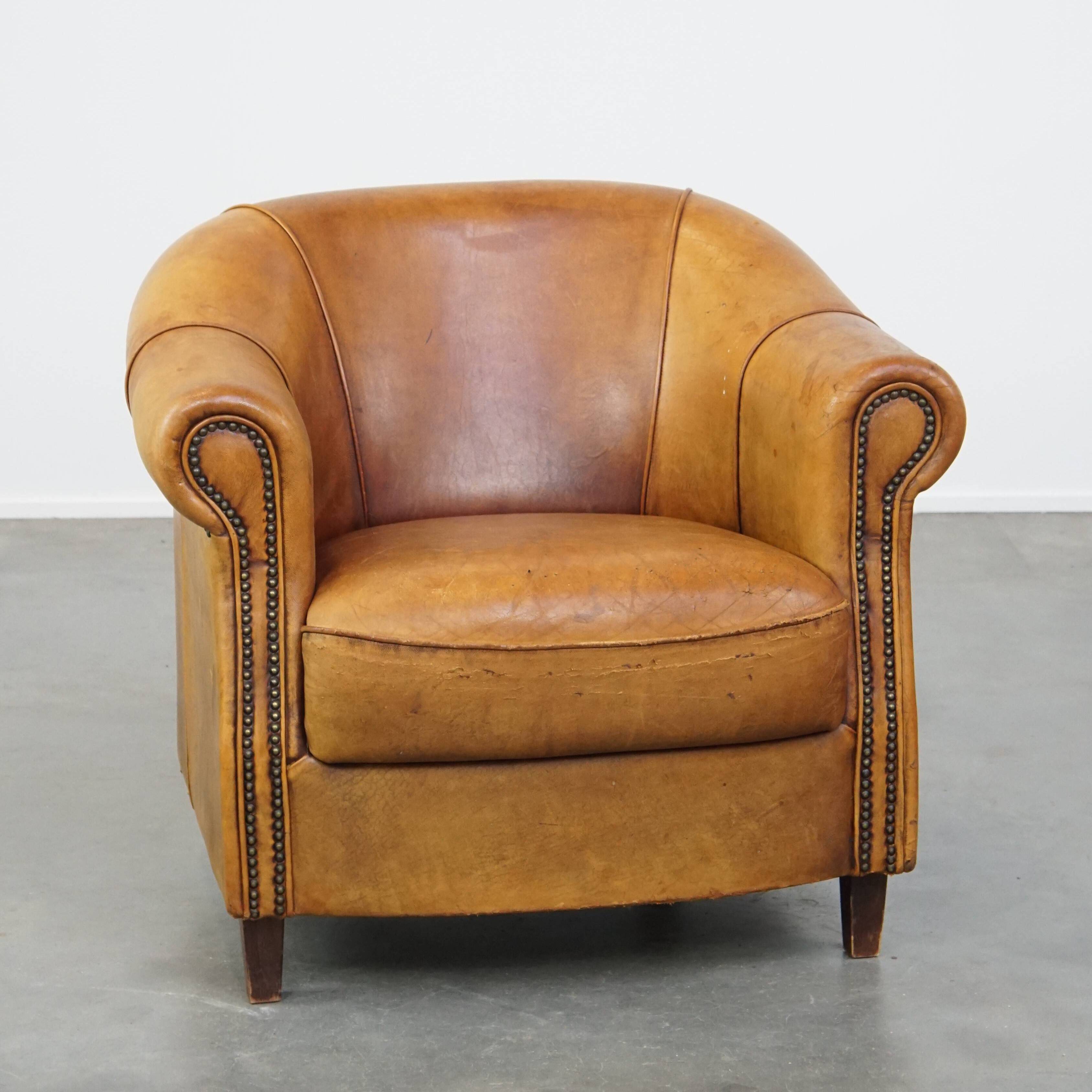 Fauteuil club vintage en cuir de mouton cognac clair