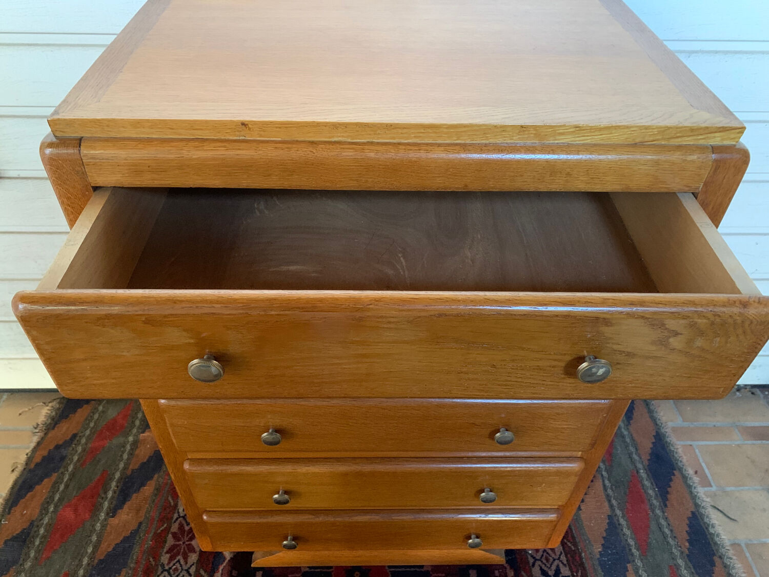 Vintage chest of drawers