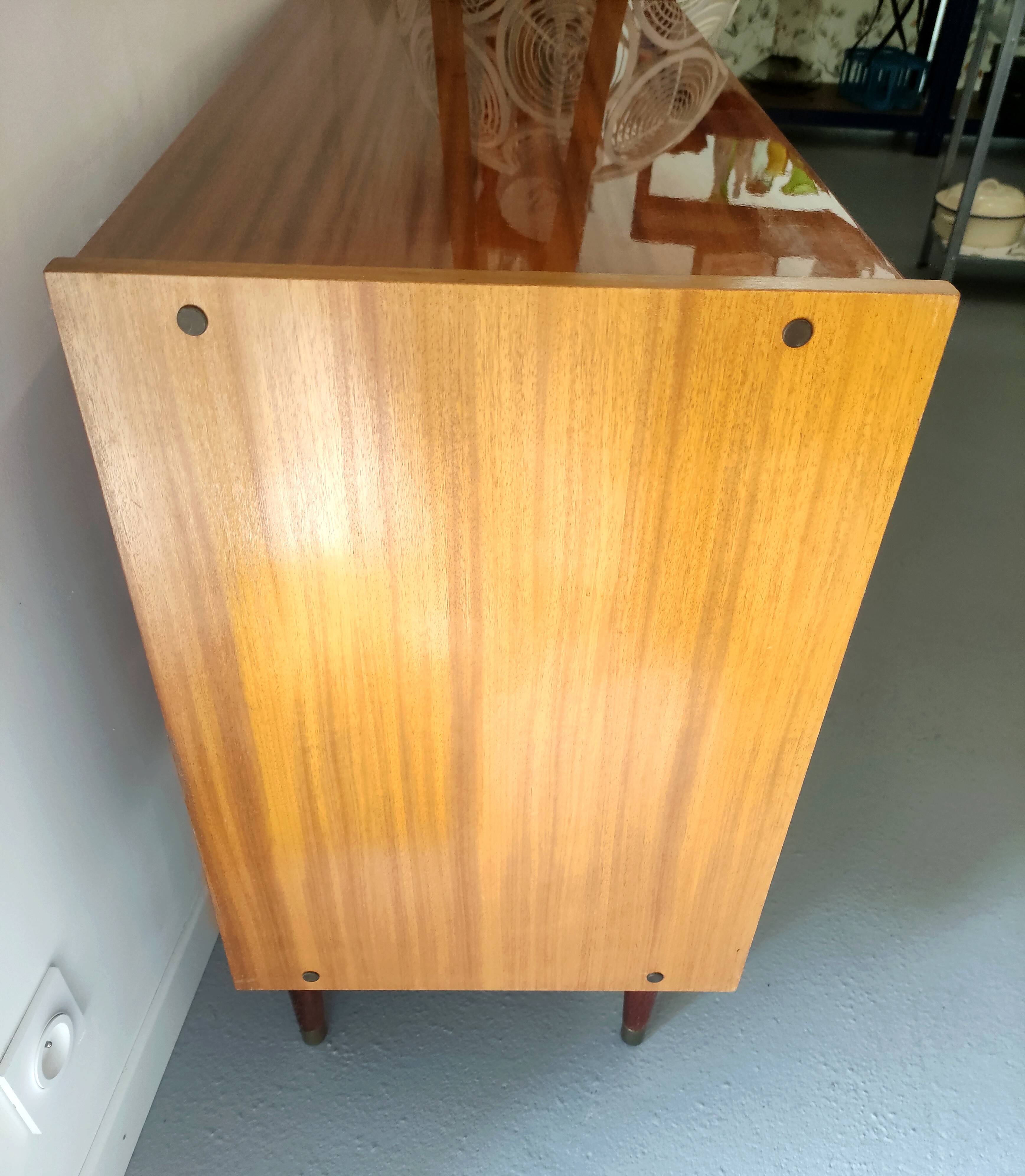 Vintage chest of drawers