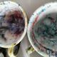 Tasses et soucoupes Morvan en céramique émaillée polychrome