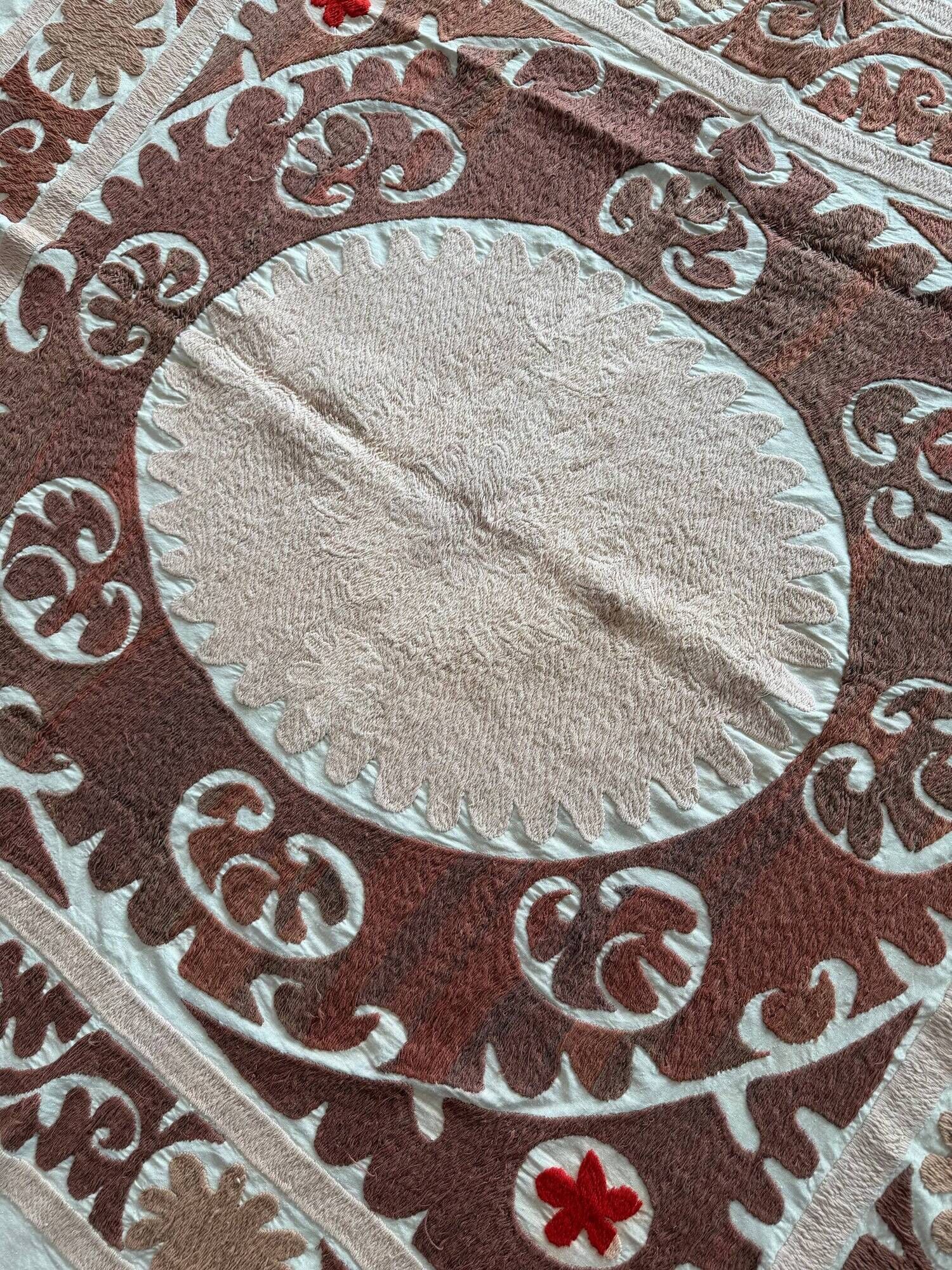 Vintage hand-embroidered tablecloth 133x140 cm